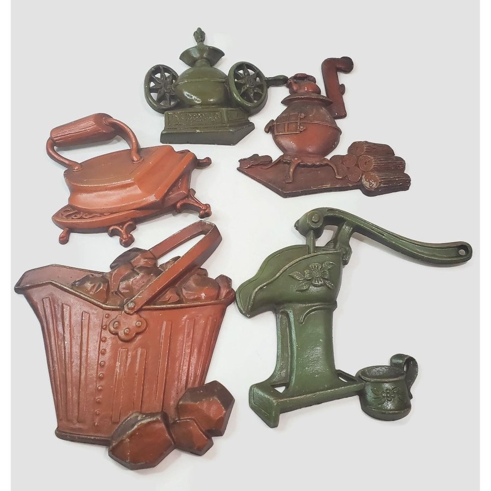 Vintage 7 Piece Sexton Painted Metal Kitchen Wall Art  Hangings
